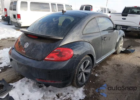 2015 Volkswagen Beetle 2.0T R-Line z USA, uszkodzony, nr VIN 3VW4T7AT1FM604203
